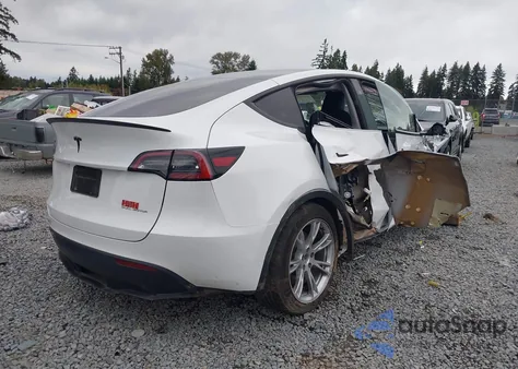 2023 Tesla Model Y Awd/Long Range Dual Motor All-Wheel Drive from USA, damaged, VIN 7SAYGAEE1PF860755